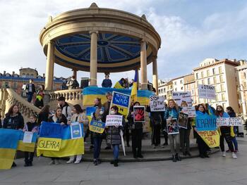 Ucranianos en Navarra piden el cierre del espacio aéreo