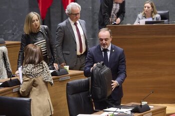 El Parlamento rechaza todas las propuestas de Navarra Suma
