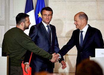 Zelenski aprovecha su visita a Europa para exigir más armas