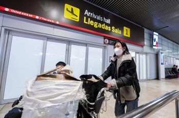 España pone en marcha los controles COVID en vuelos de China