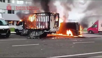 Arden dos furgonetas en Imarcoain sin causar heridos