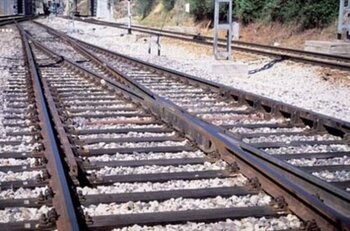 Chivite defiende la línea ferroviaria Landaben-Arazuri