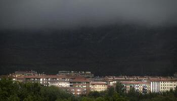 Más de 20.000 rayos y lluvias torrenciales en Navarra