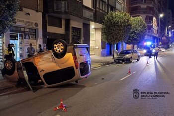 Un herido en un aparatoso accidente en la avenida Zaragoza