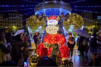 Pamplona prepara unas novedosas luces navideñas