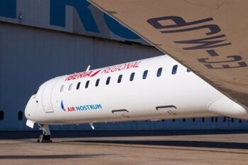La huelga de pilotos Air Nostrum cancela vuelos en Pamplona