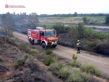 Extinguido un incendio de vegetación en El Bocal