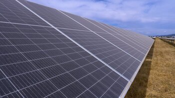 Luz verde a una nueva planta de energía solar en Peralta