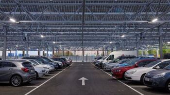 2.736 paneles solares cubren el parking de Cardenal Ilundáin