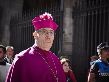 El arzobispo Francisco Pérez espera a su relevo