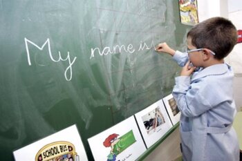 Educación asigna 211 plazas a docentes de lengua extranjera