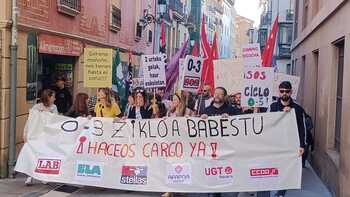 Protestas en Pamplona contra las nuevas aulas de dos años