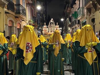 La Dolorosa procesiona a la Catedral de Pamplona