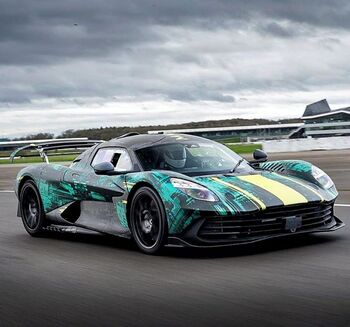 Valhalla: el híbrido veloz de Aston Martin