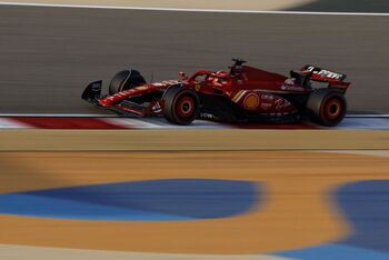 Leclerc avisa a Verstappen el último día de test