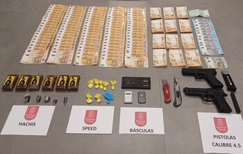 Incautados 16.500€, armas y sustancias estupefacientes