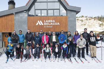 La campaña de esquí de Isaba acoge a 4.000 escolares