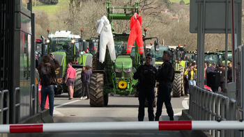 Los agricultores bloquean hoy la frontera con Francia