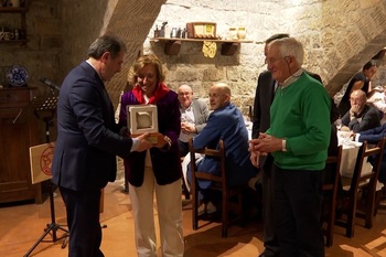Marisa Poncela recibe el Premio Periodistas de Navarra